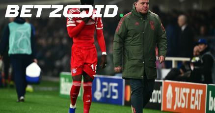 Blessure Alphonso Davies baart Canada zorgen in aanloop naar Wereldkampioenschap