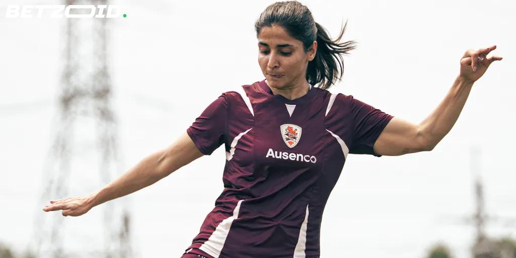 Iraanse voetbalsters die asiel kregen in Australië beloven door te spelen