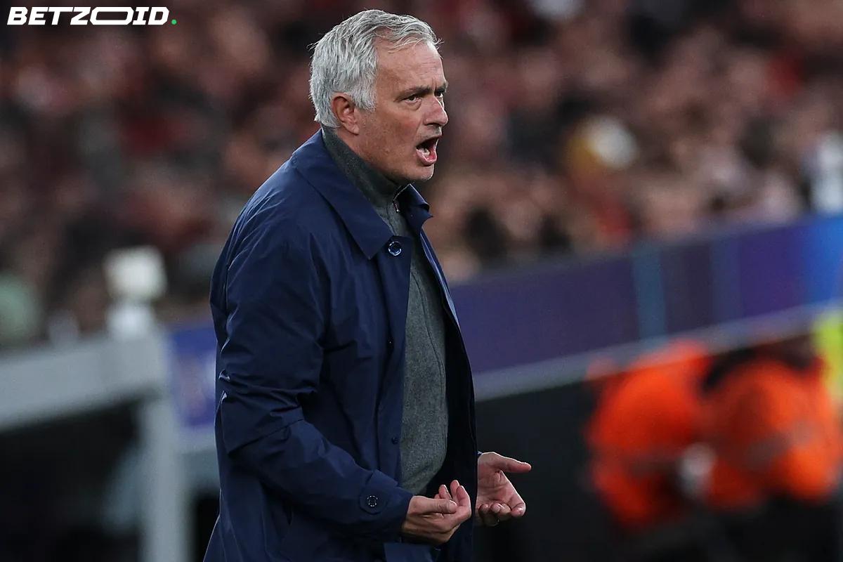 Mourinho Bekritiseerd door Mikel Over Reactie op Racisme Vinicius Jr
