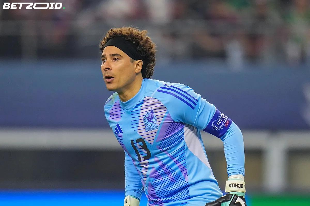 Ochoa Mikt op Zesde Wereldkampioenschap Terwijl Keeperscrisis van Mexico Verergert